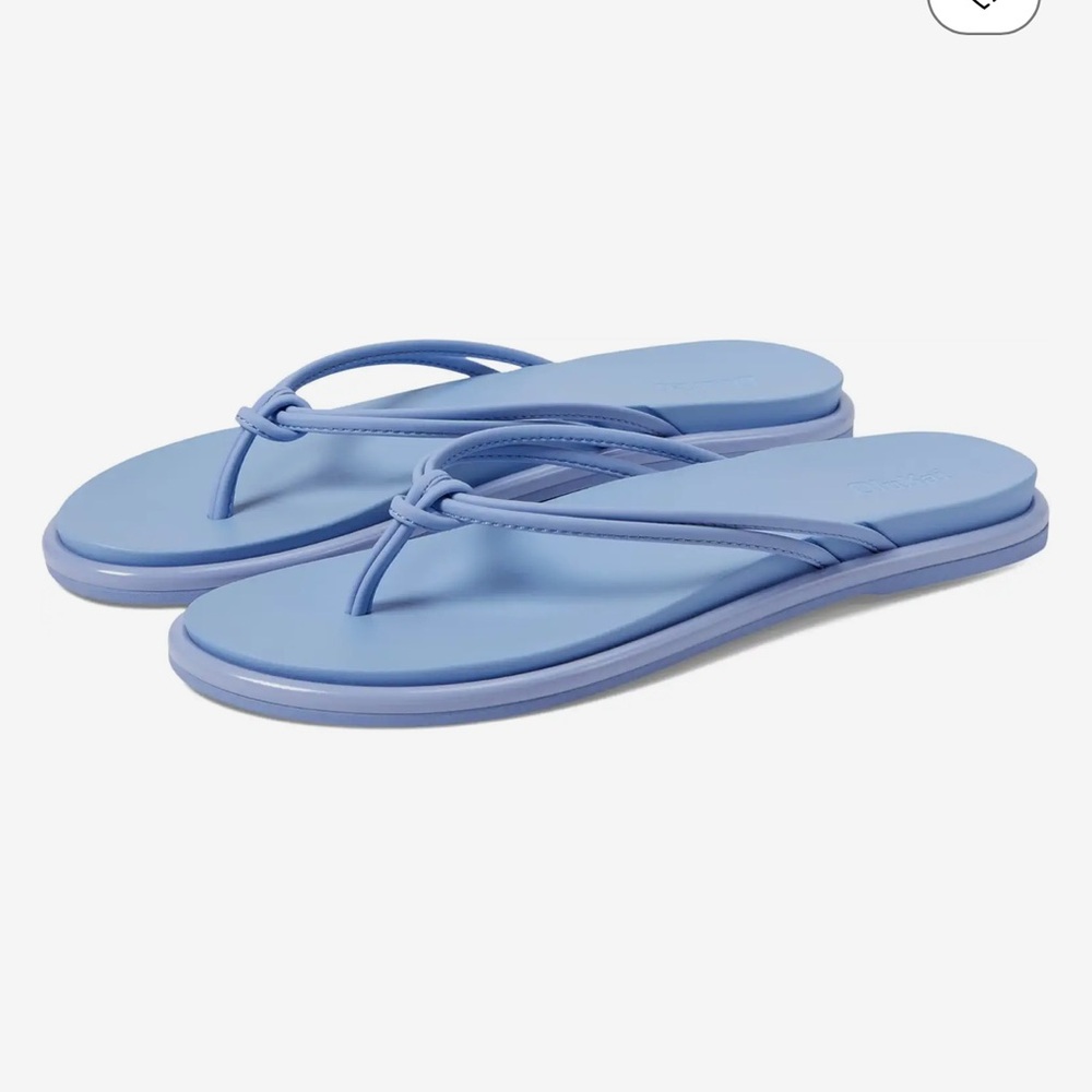 OluKai 'Aka Flip Flops Women’s 6